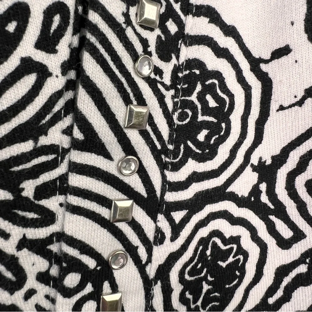 ONQUE CASUALS Hooded Jacket. Black & White. Zip front. Bling on pockets. Large